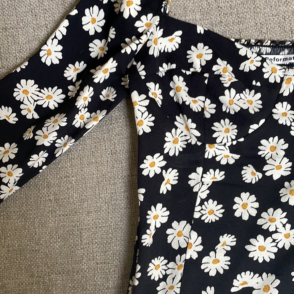Reformation Reign Top Daisy Chain - Picture 12 of 13